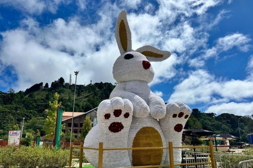 coelho-1024x682 Já é Páscoa em Campos do Jordão